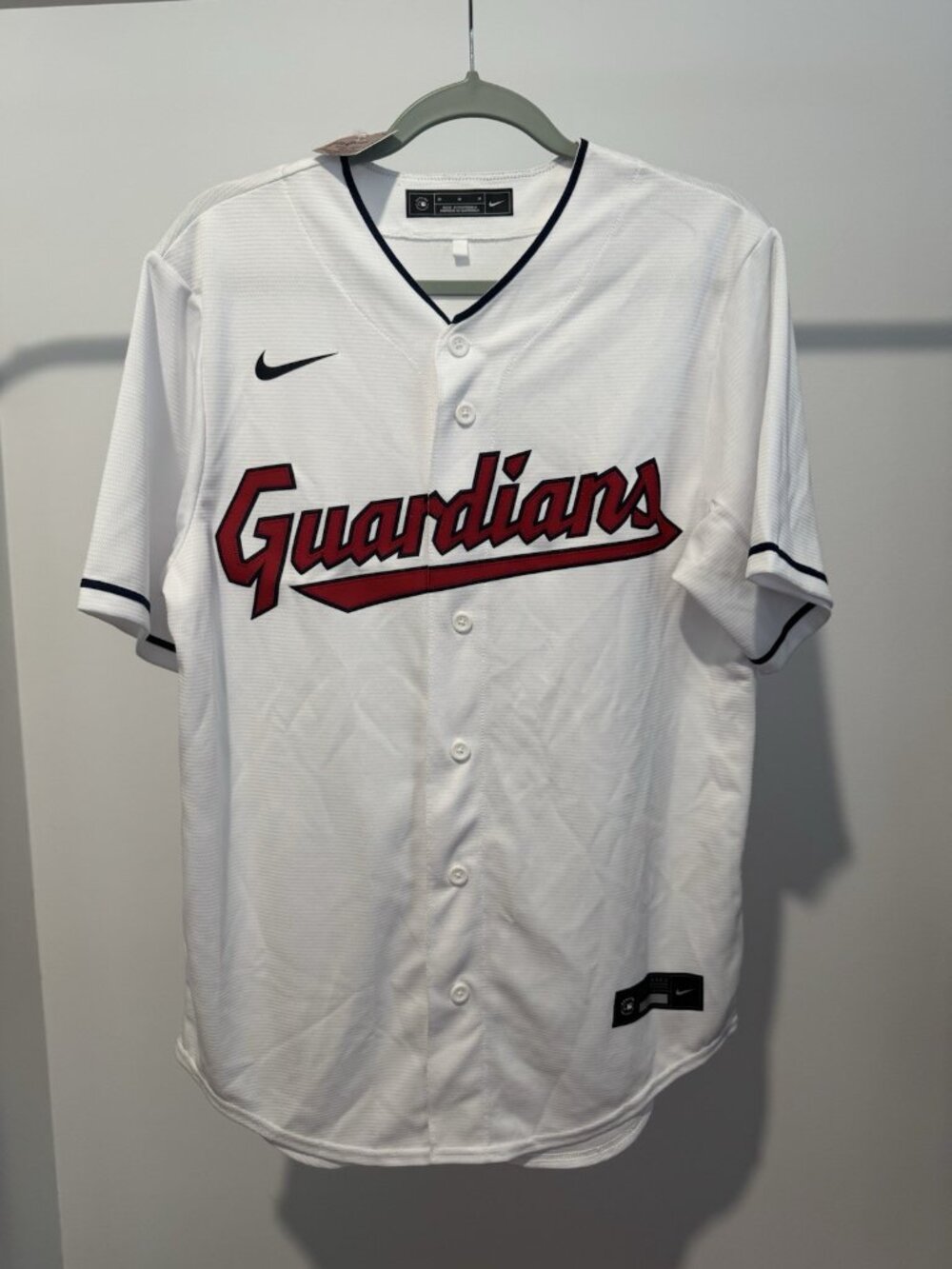 Nike Cleveland Guardians Home Jersey Men's Medium White MLB New Without Tags